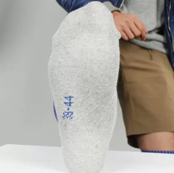 Kelme Гетры NOVELDA 8101WZ5001/8101WZ3001.409. (взр.)